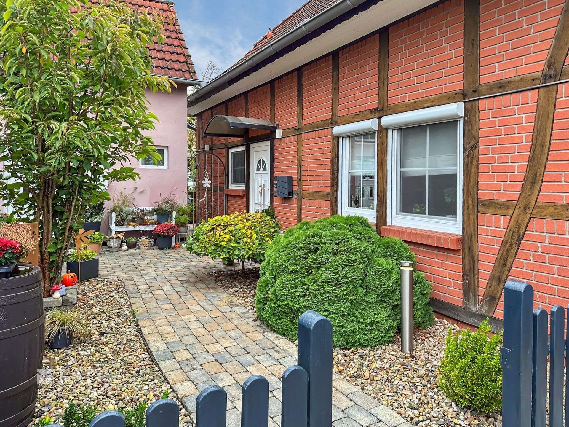 Sofort einziehen ! Einfamilienhaus mit sep. Gästehaus - Komplett saniert – Edemissen – Vorschaubild 15