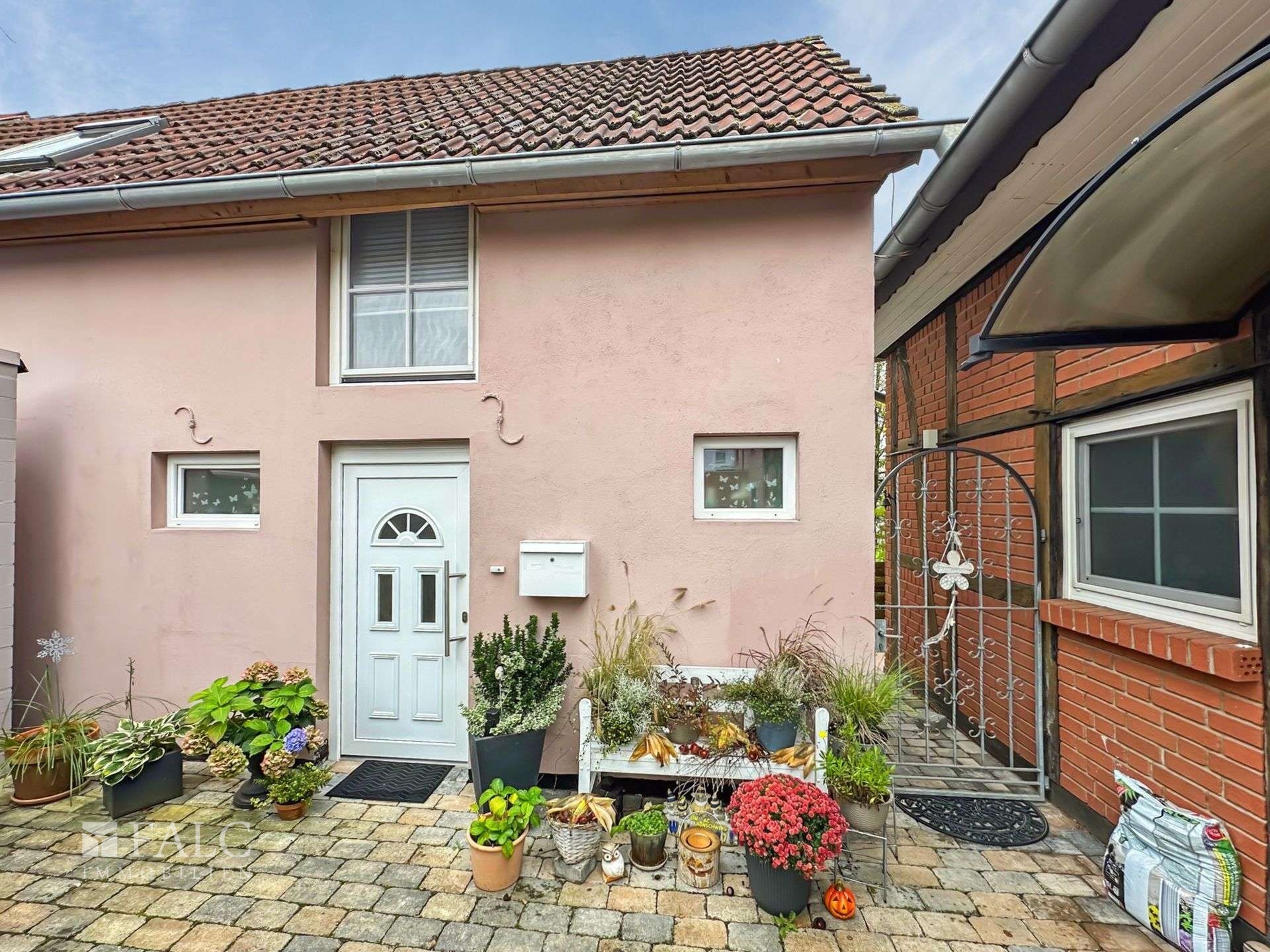 Sofort einziehen ! Einfamilienhaus mit sep. Gästehaus - Komplett saniert – Edemissen – Vorschaubild 16