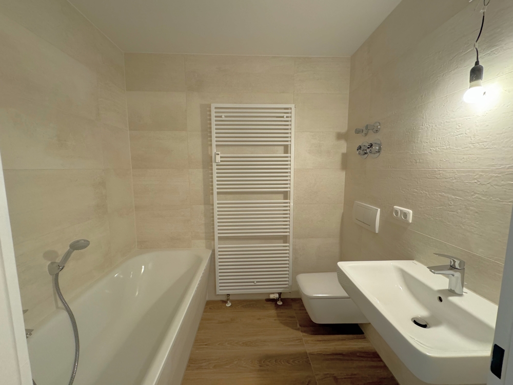 Property thumbnail 6