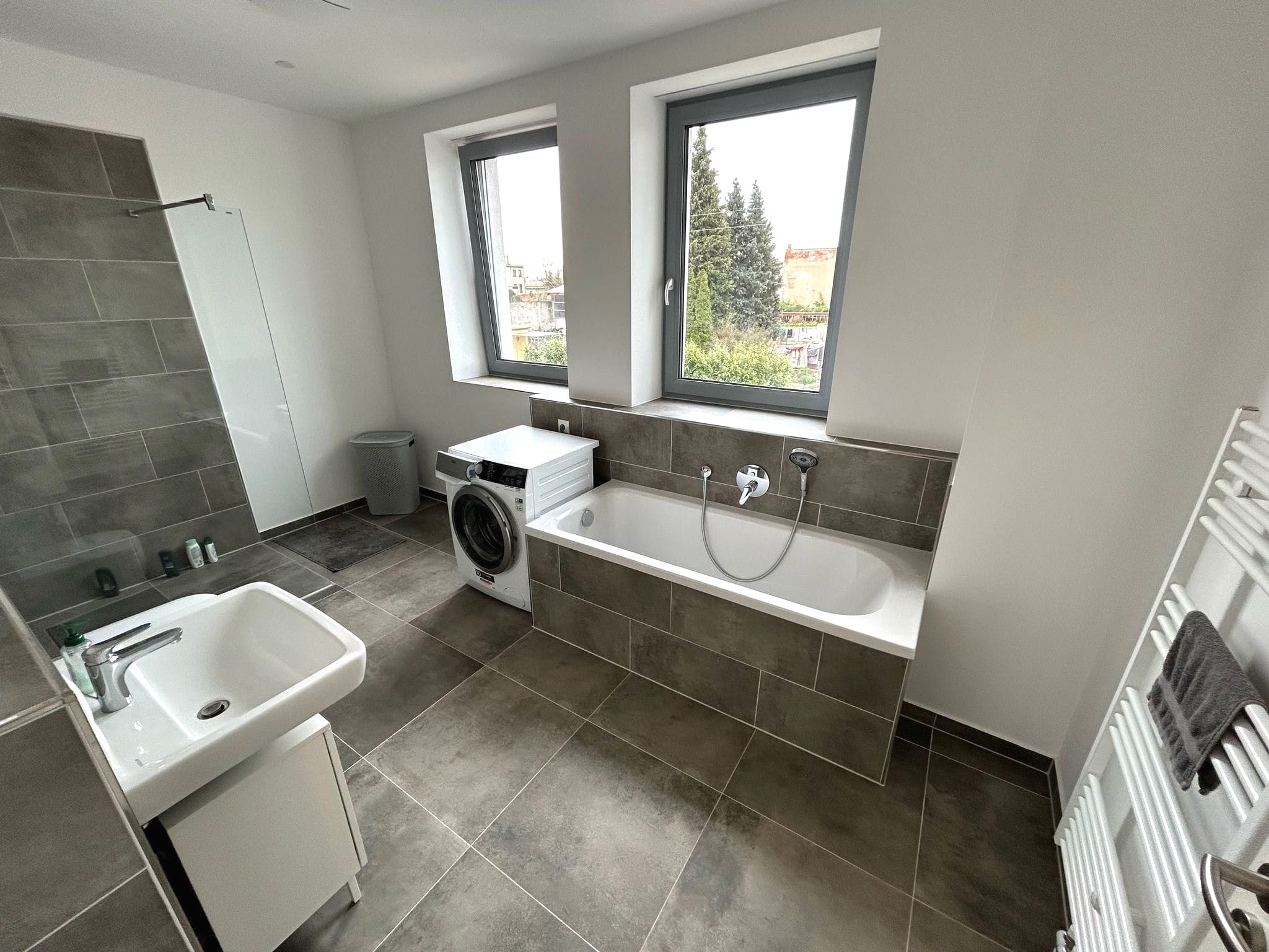Energieeffiziente und moderne 2-Zimmer-Wohnung mit Balkon in Elbnähe! – Magdeburg – Vorschaubild 4