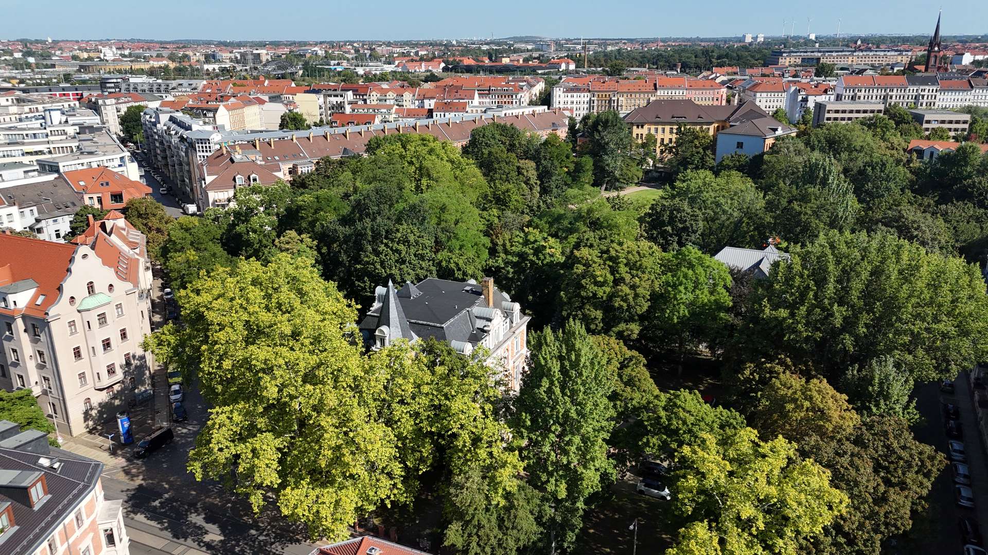 Property thumbnail 2