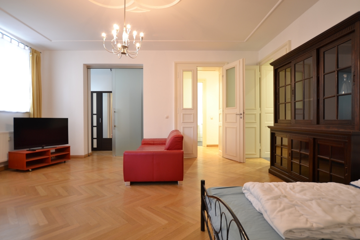 Property thumbnail 6