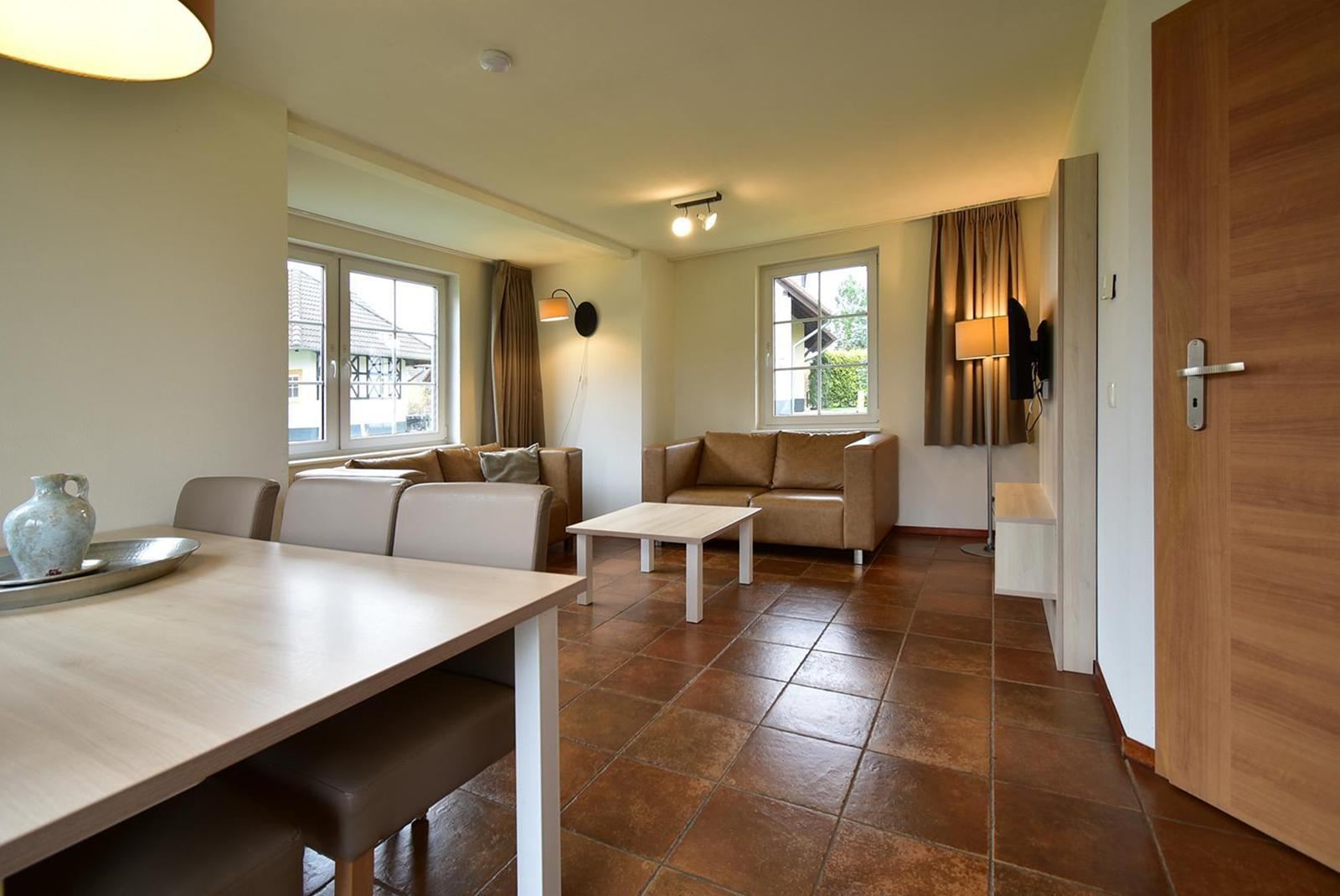 Freistehendes 4-Personen-Ferienhaus mit neuer Küche und 2 Bädern im Ferienresort Cochem (3553) – Cochem – Vorschaubild 6