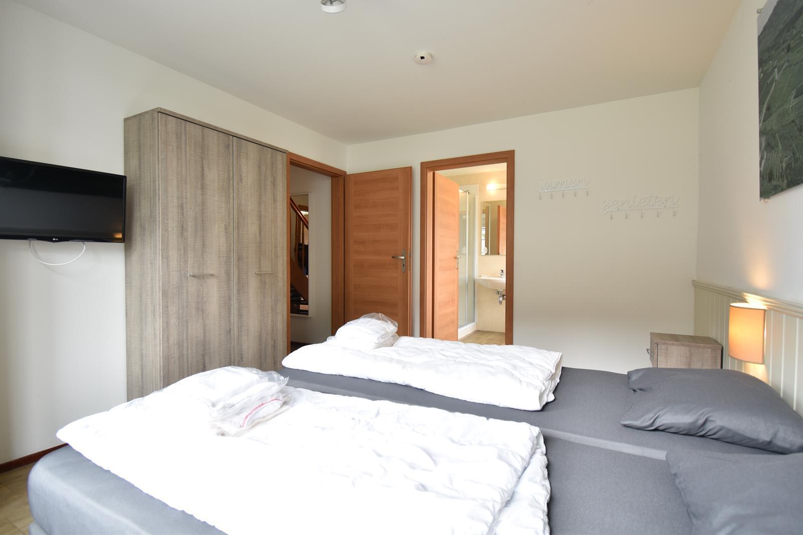 Property thumbnail 11