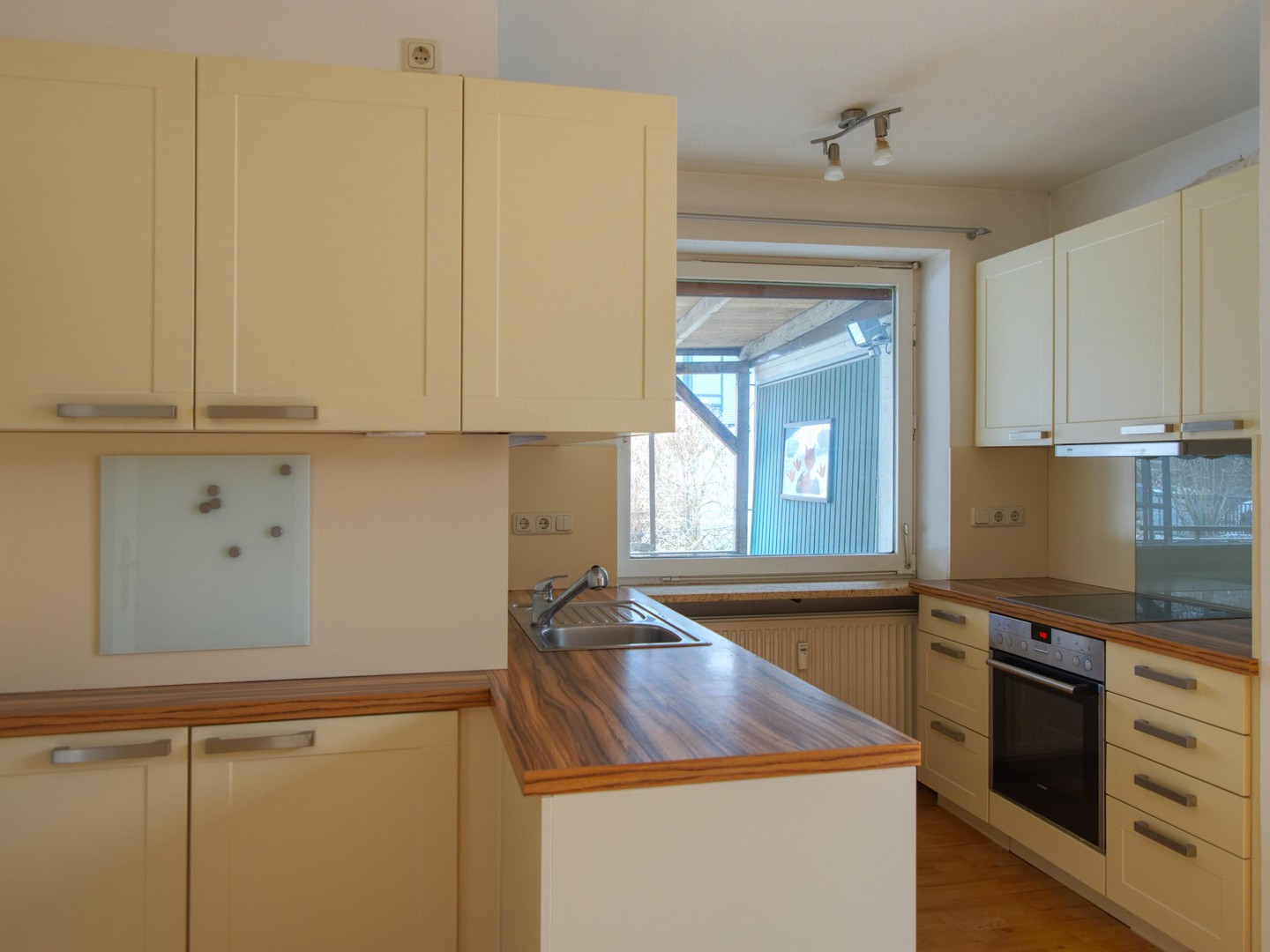 Property thumbnail 10