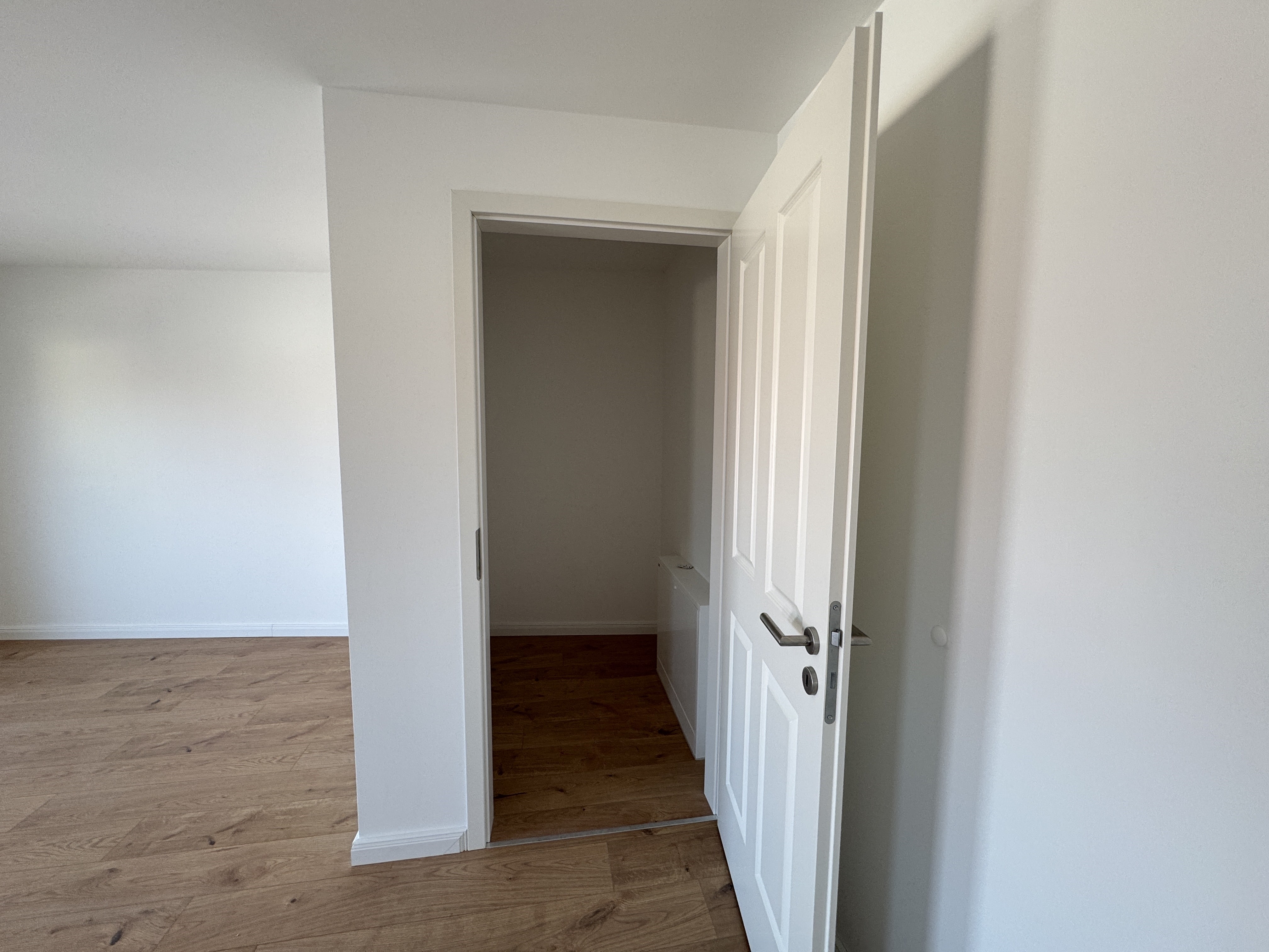 Moderne 3-Raum-Wohnung im Dachgeschoss mit Balkon in Elbnähe – Magdeburg – Vorschaubild 14
