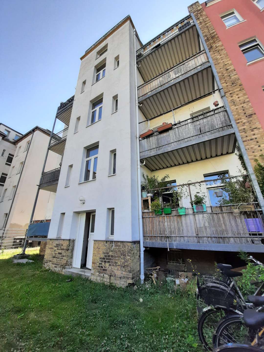 Property thumbnail 2