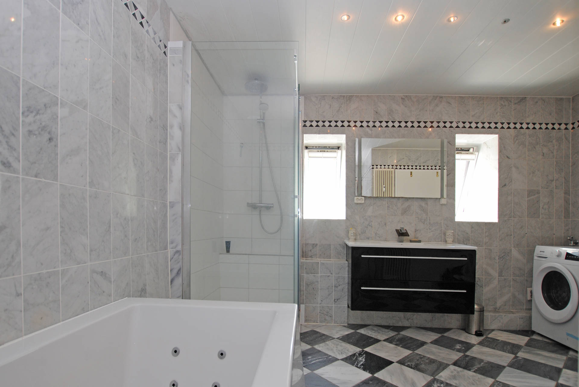 Property thumbnail 11