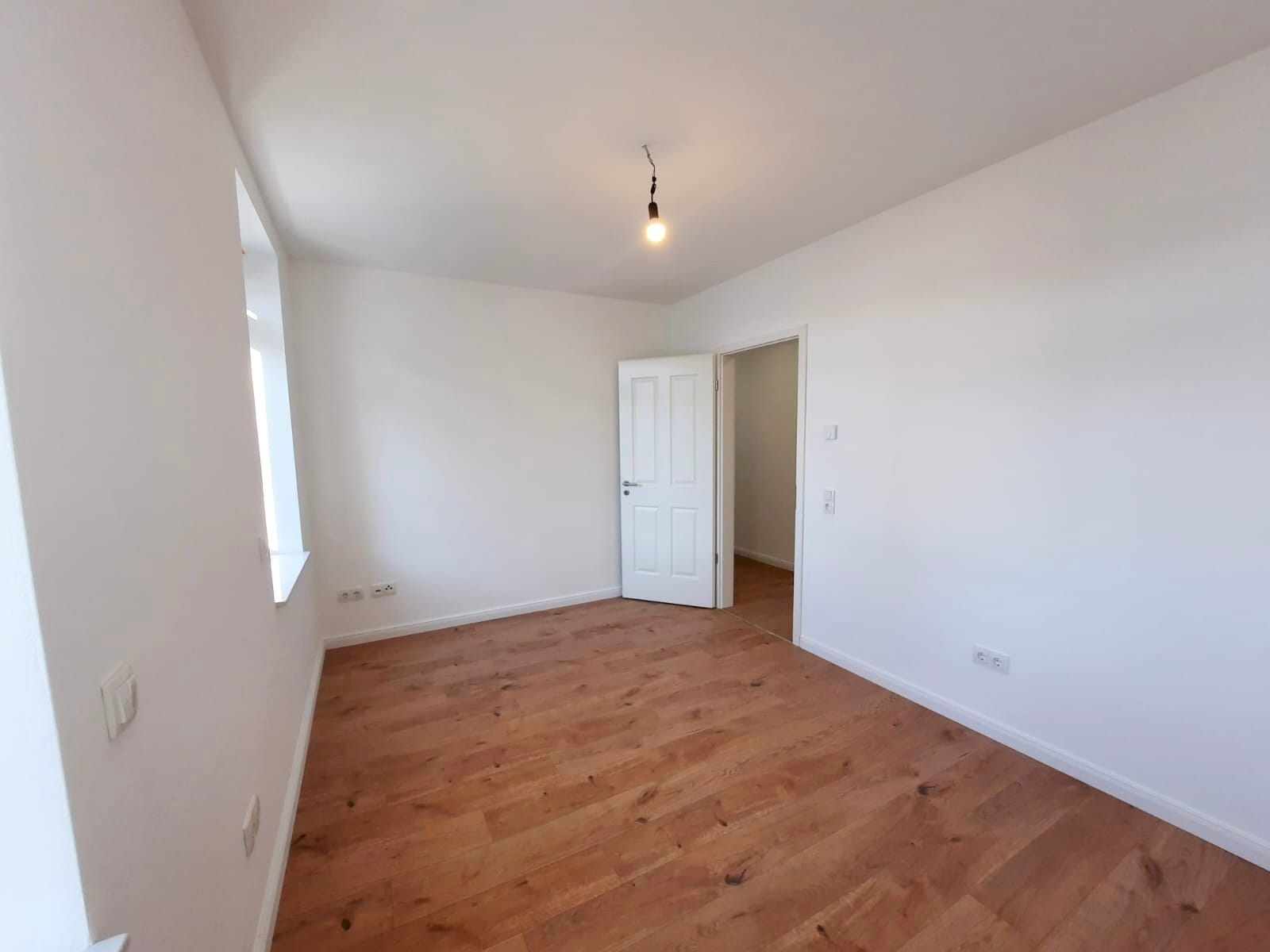 Moderne 3-Raum-Wohnung mit Balkon und viel Tageslicht ! – Magdeburg – Vorschaubild 8