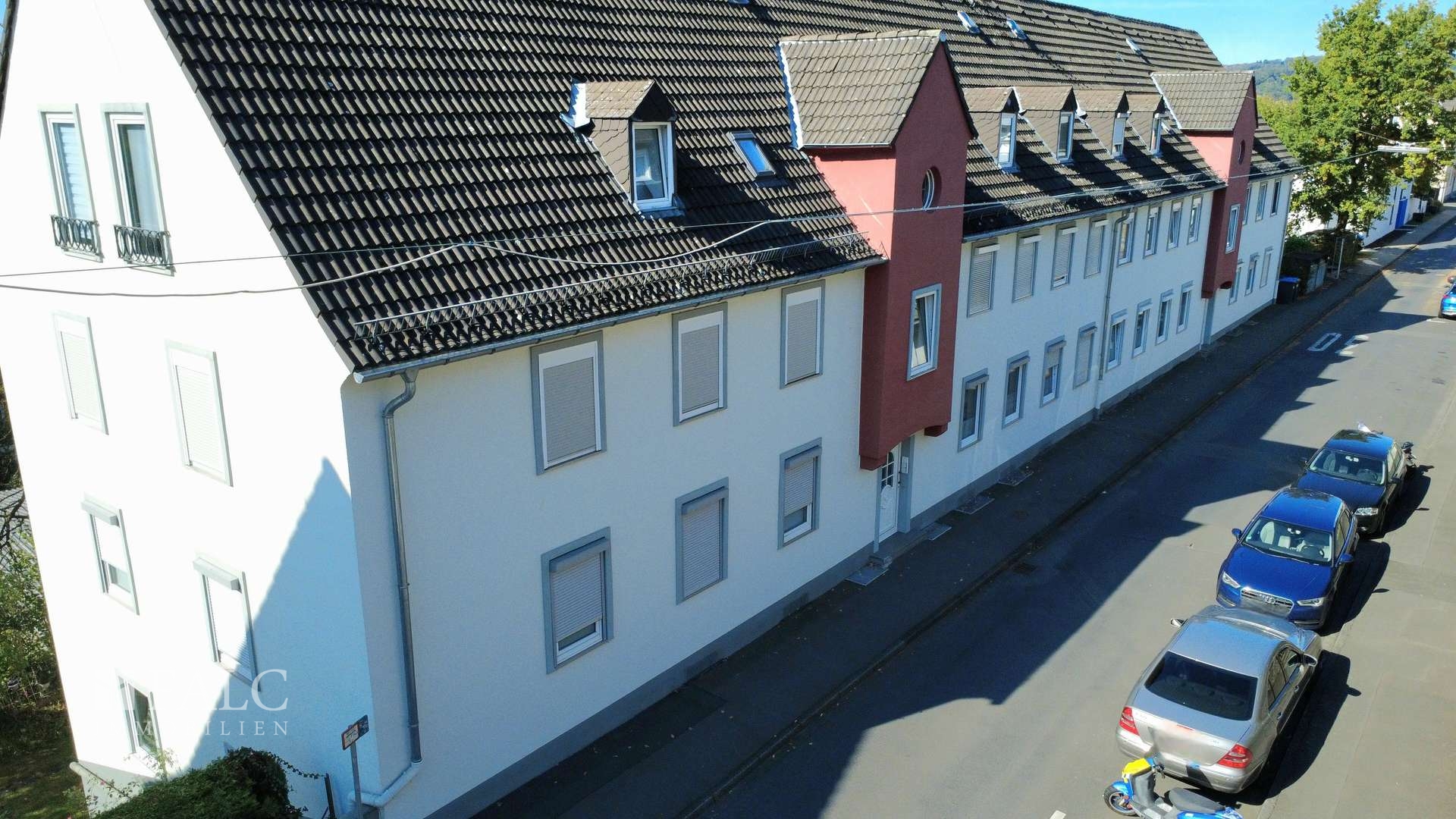 bg