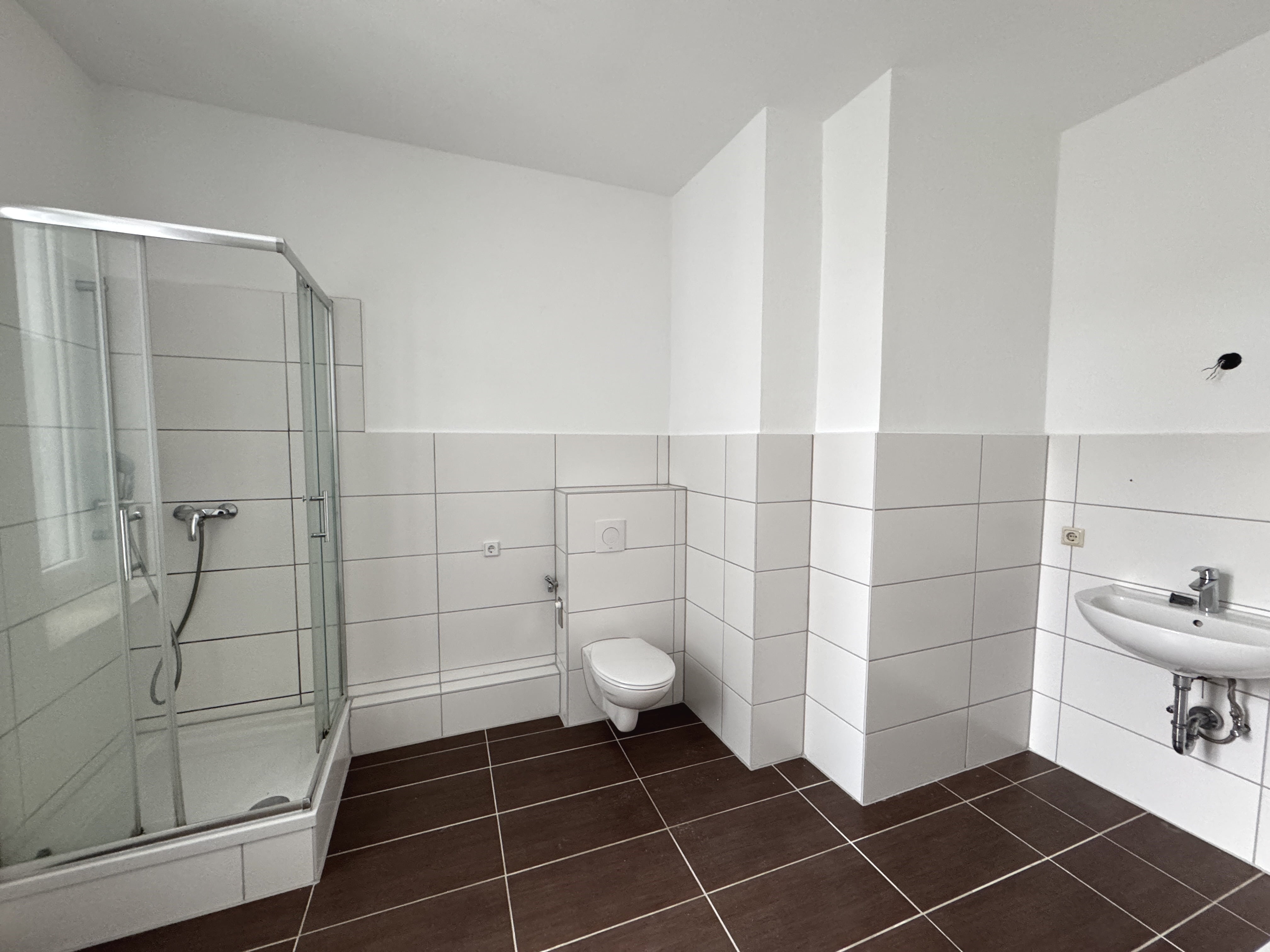Komfortable 3-Raum-Wohnung mit großzügigem Grundriss – Magdeburg – Vorschaubild 9