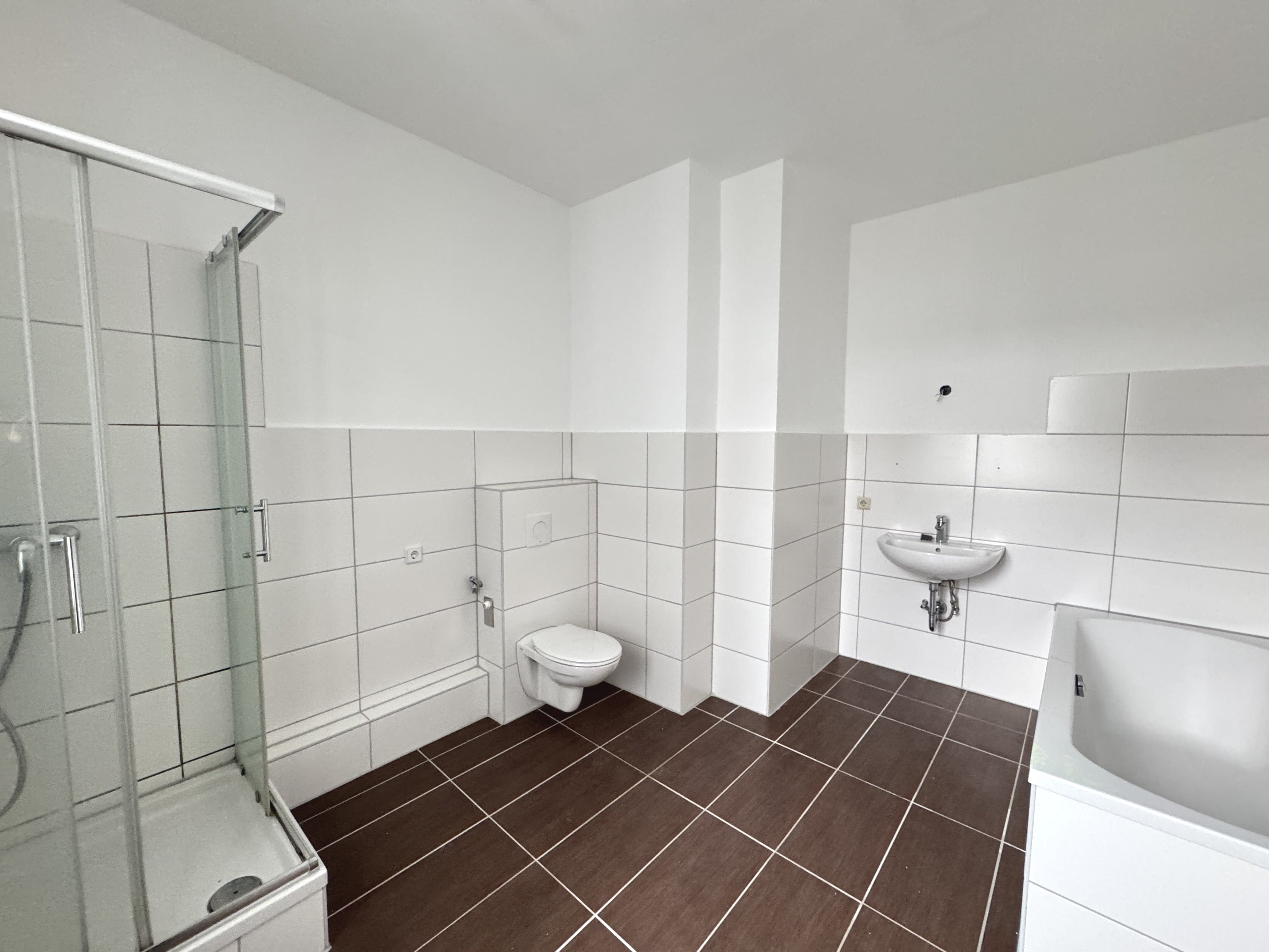 Komfortable 3-Raum-Wohnung mit großzügigem Grundriss – Magdeburg – Vorschaubild 10
