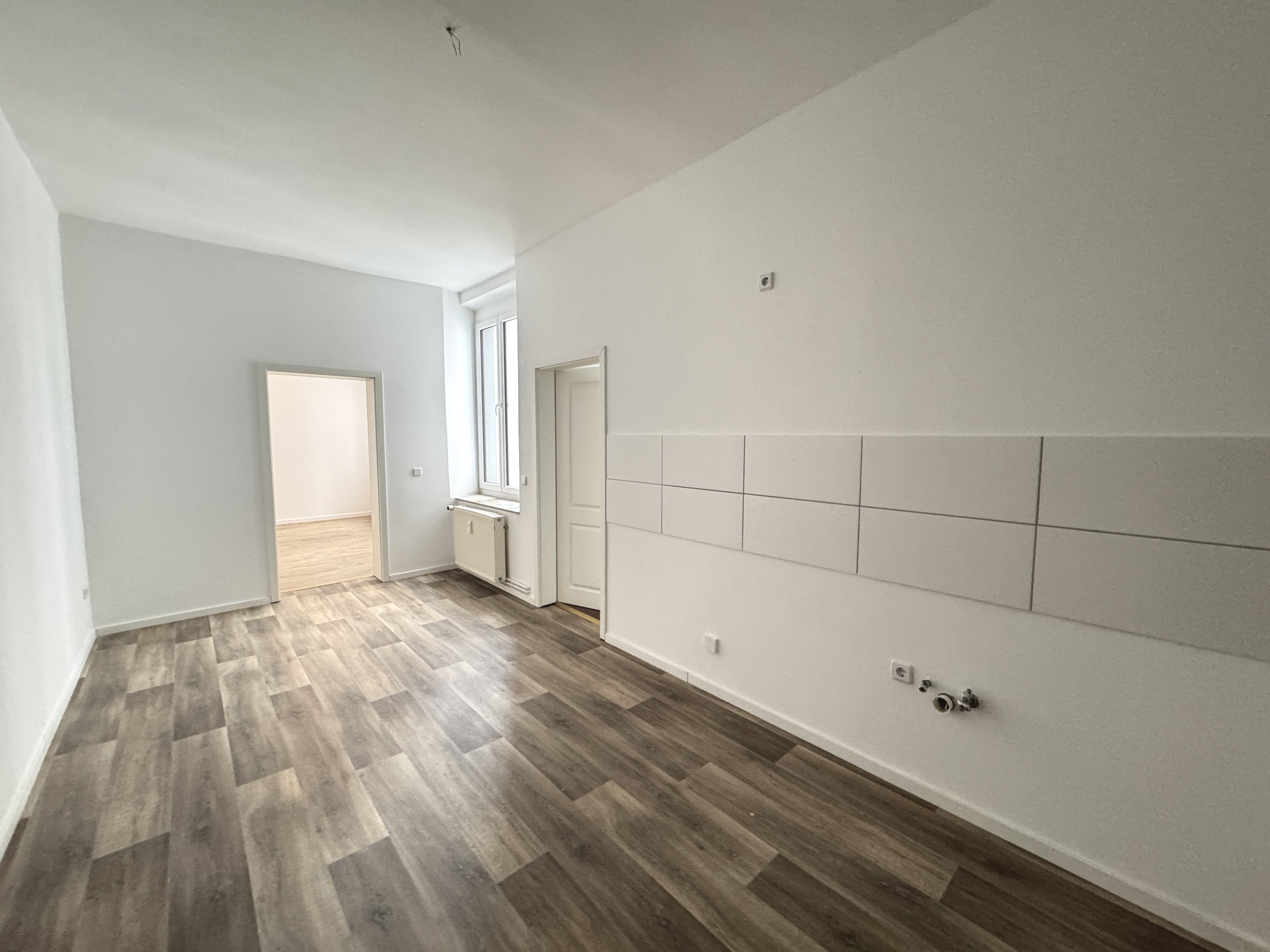 Komfortable 3-Raum-Wohnung mit großzügigem Grundriss – Magdeburg – Vorschaubild 11