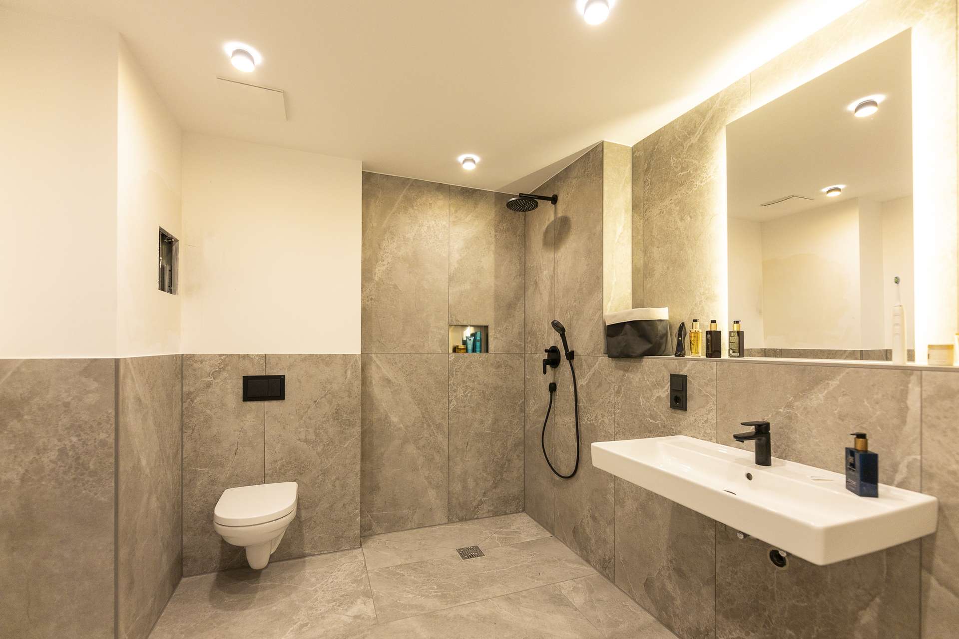 Property thumbnail 23