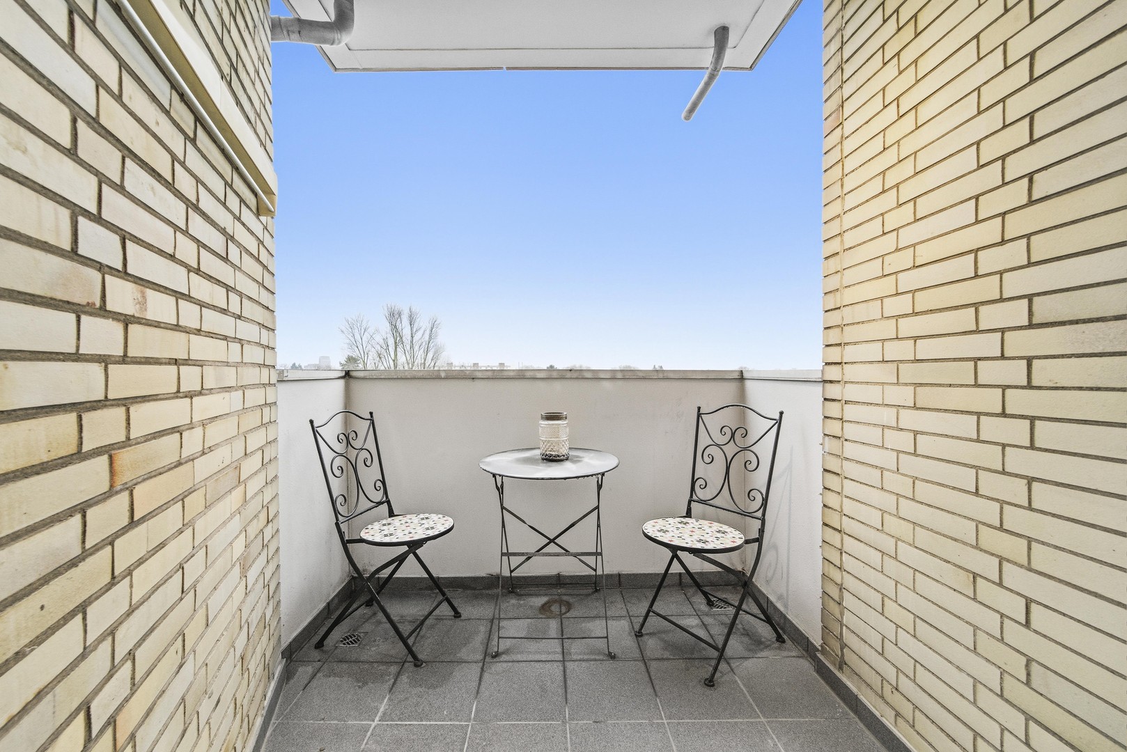 Property thumbnail 6