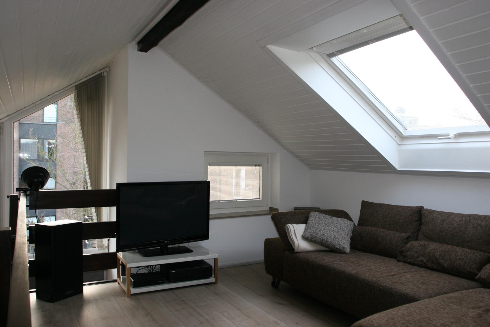 Property thumbnail 6