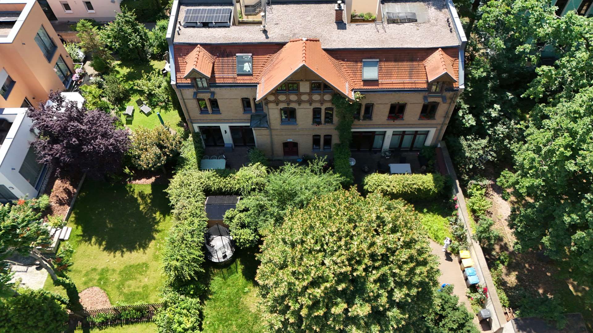 Property thumbnail 2