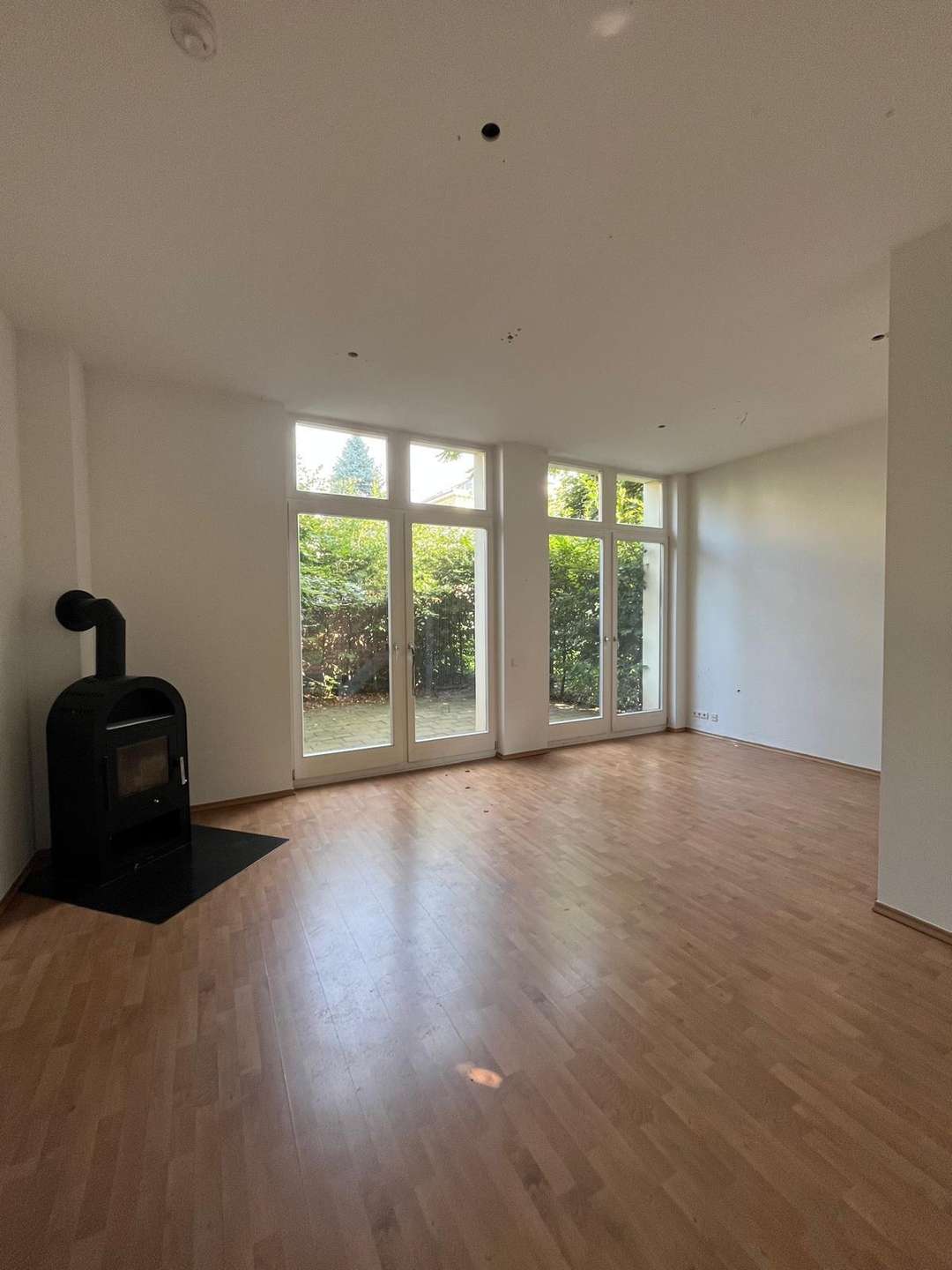 Property thumbnail 9