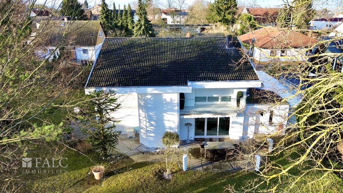 Exklusivität trifft Eleganz - Architektenhaus mit riesigem Garten – Dolgesheim – Vorschaubild 6