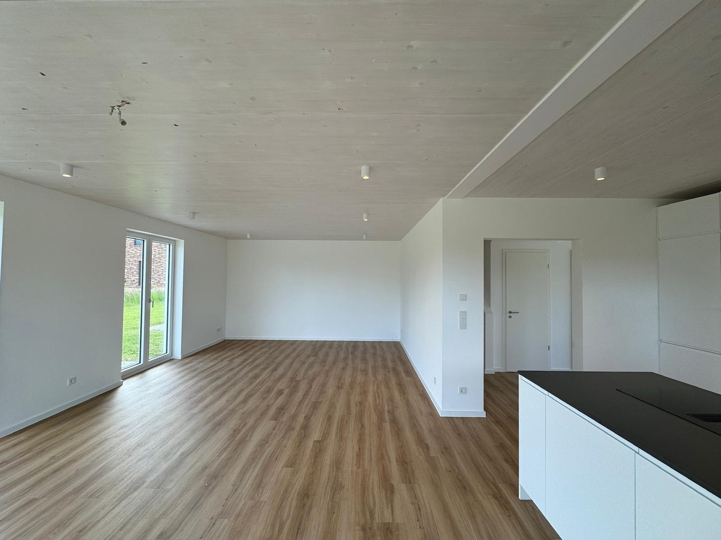 Property thumbnail 9