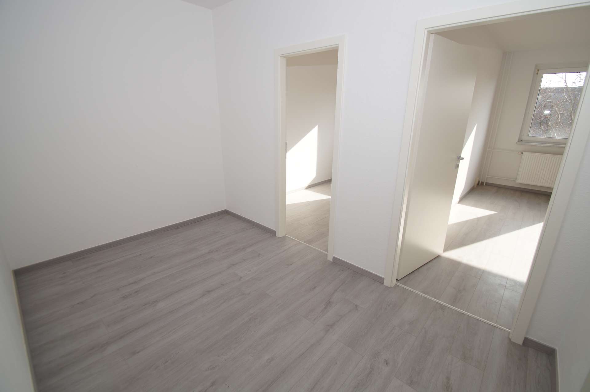 3-Zimmer-Wohnung mit BALKON und Badewanne - Wohnberechtigungsschein erforderlich – Magdeburg – Vorschaubild 6