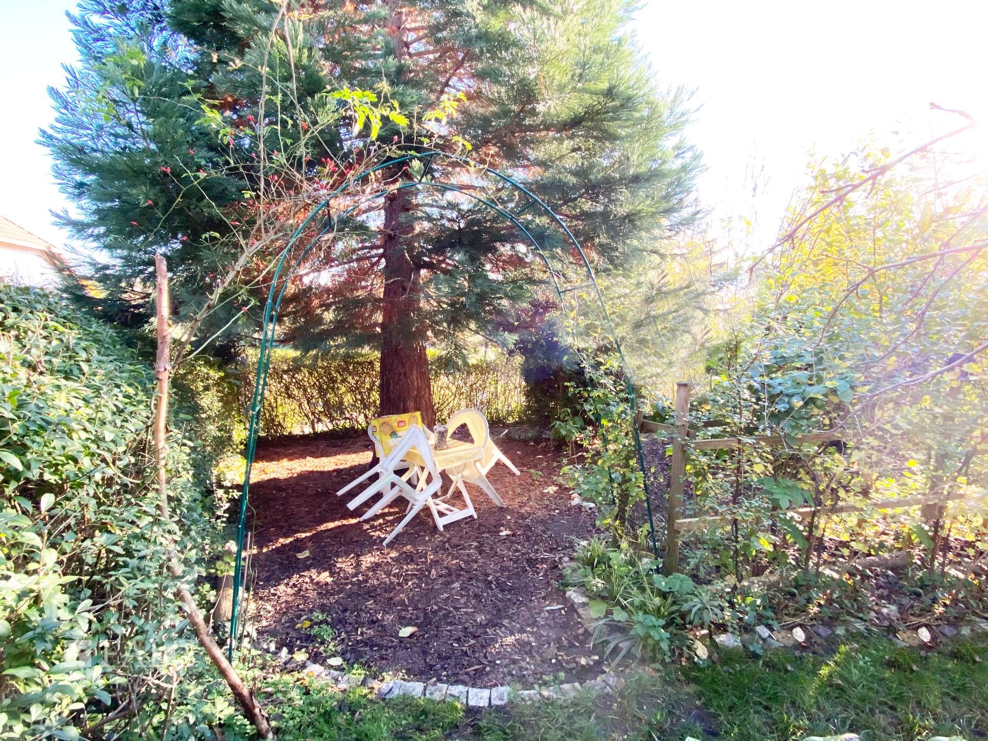Ruhiges Familienidyll und viel Platz. Zwei wirtschaftlich getrennte Häuser+ Garten zum Einheitspreis – Bad Klosterlausnitz – Vorschaubild 9