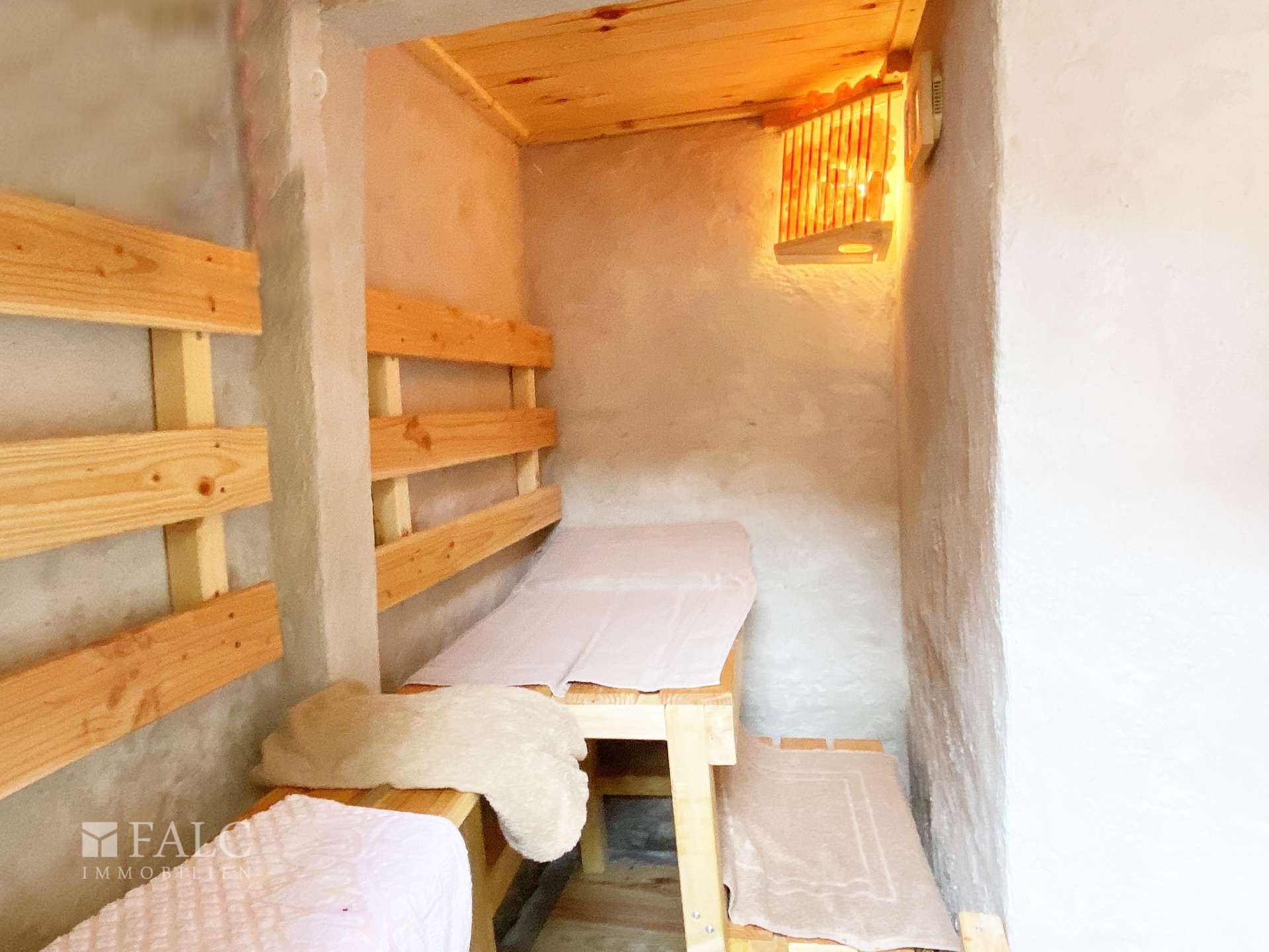 Ruhiges Familienidyll und viel Platz. Zwei wirtschaftlich getrennte Häuser+ Garten zum Einheitspreis – Bad Klosterlausnitz – Vorschaubild 12