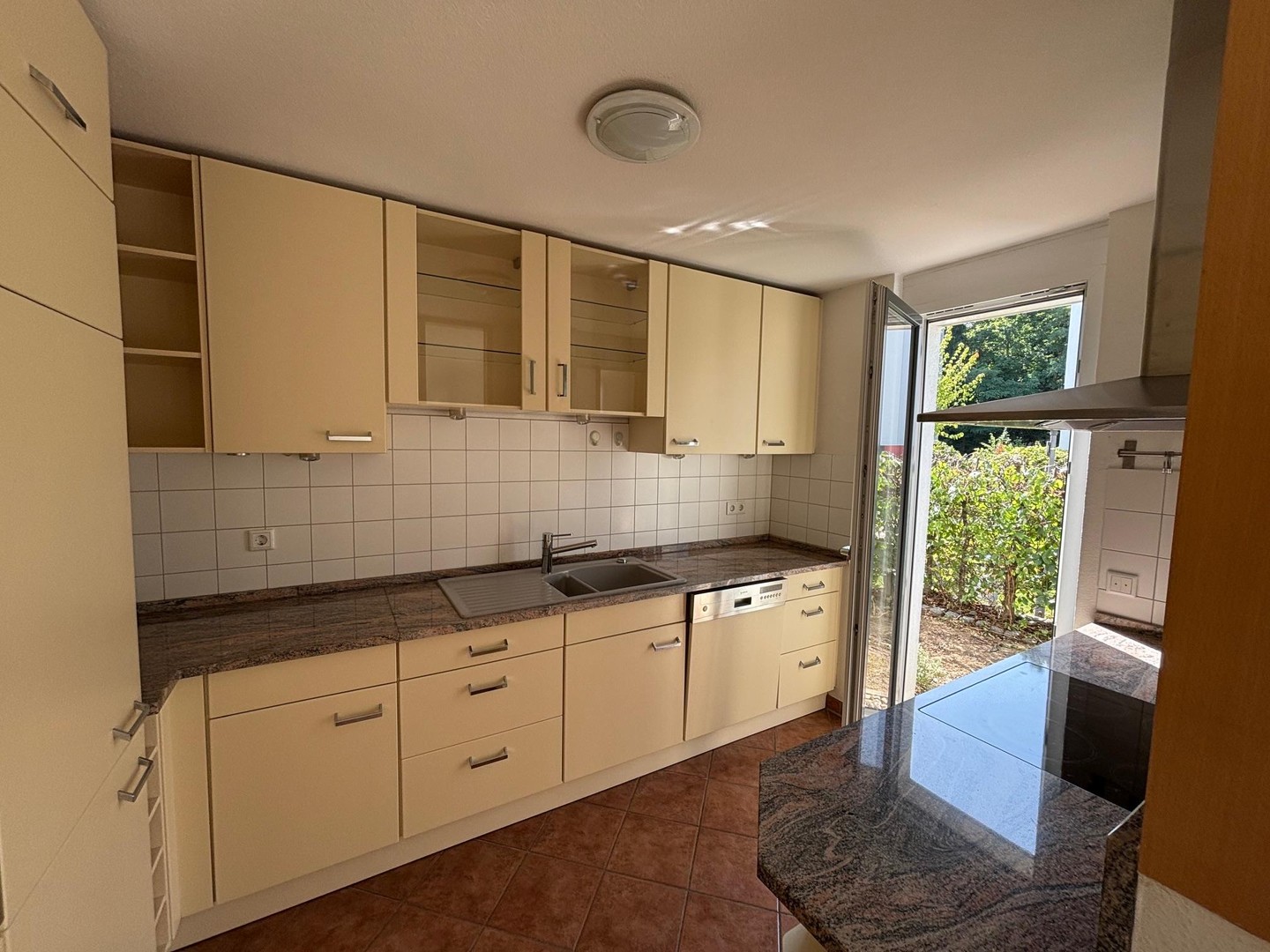 Property thumbnail 9