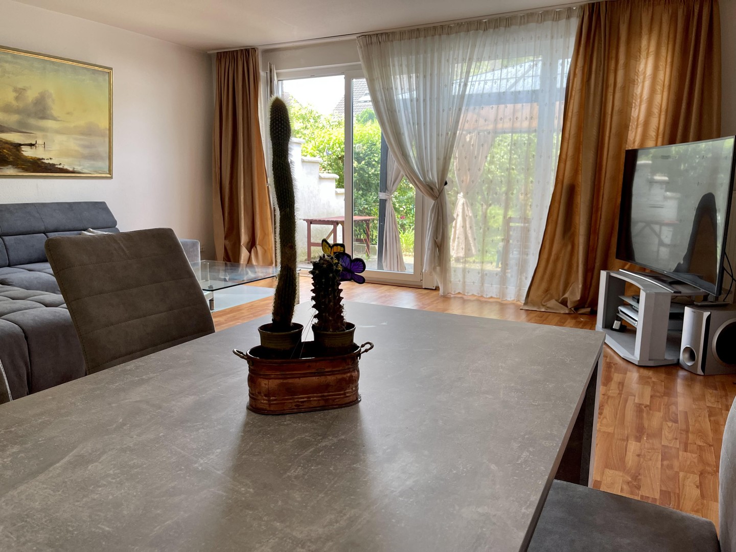 Property thumbnail 12