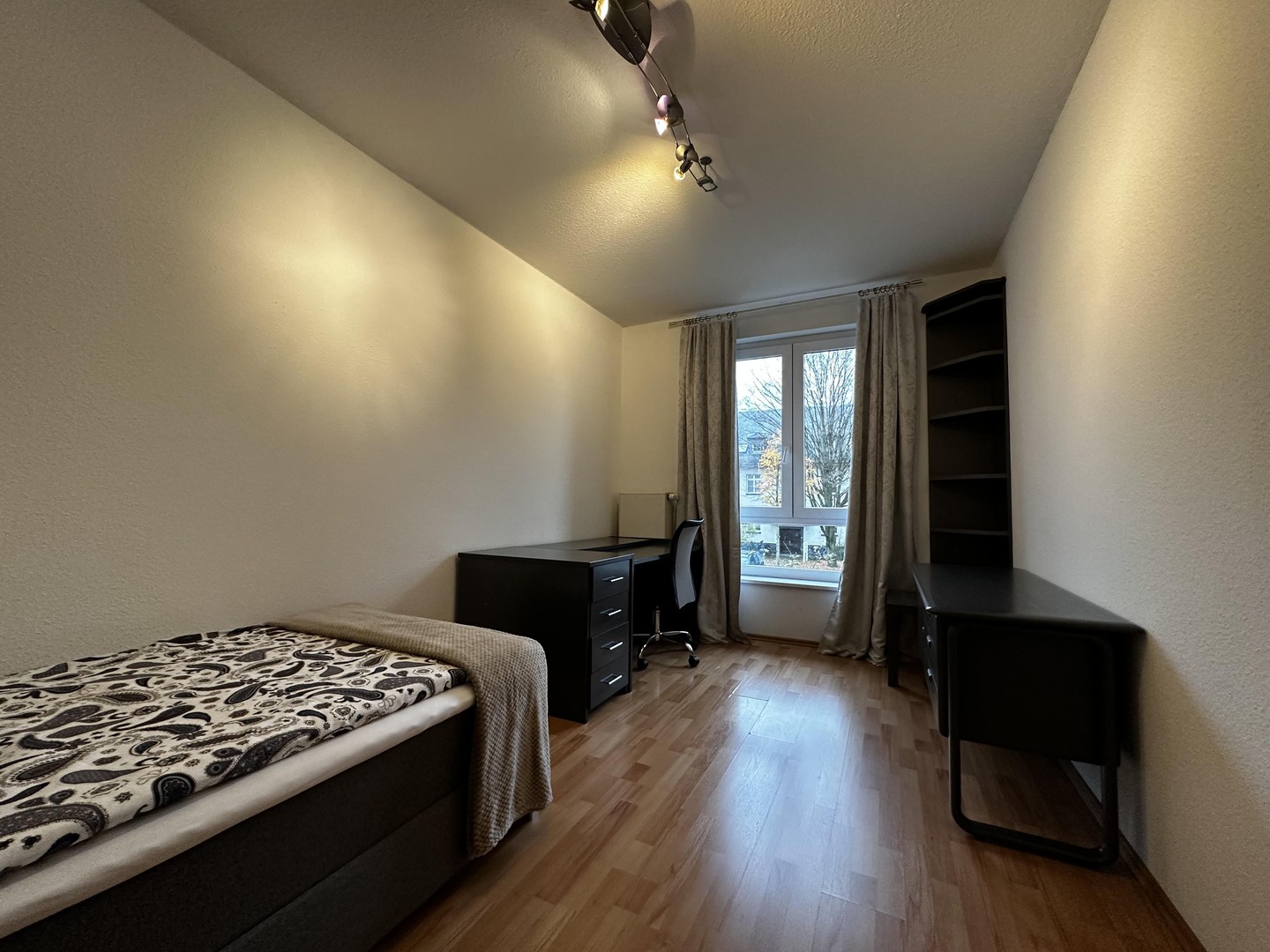 Property thumbnail 30