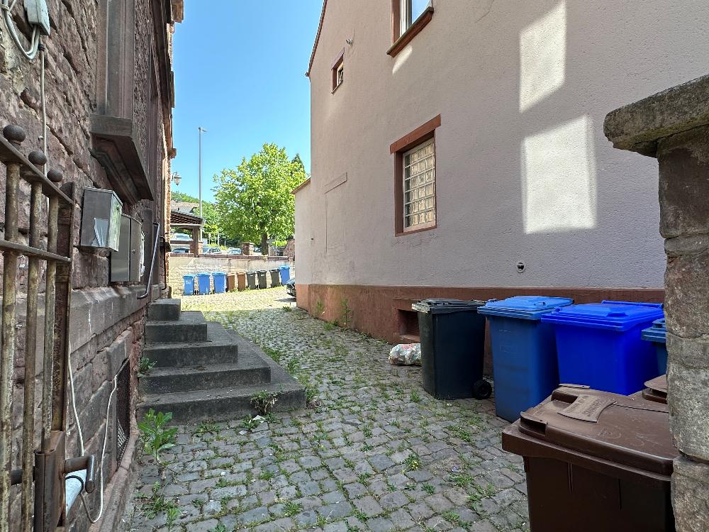 +++Stattliches 3-Familienhaus im Stadtzentrum mit Hof und großer Garage+++ – Rodalben – Vorschaubild 3