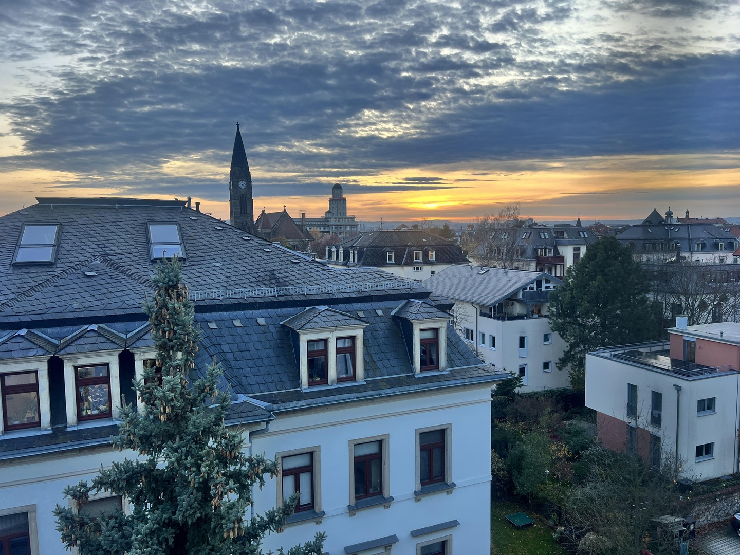 Property thumbnail 2