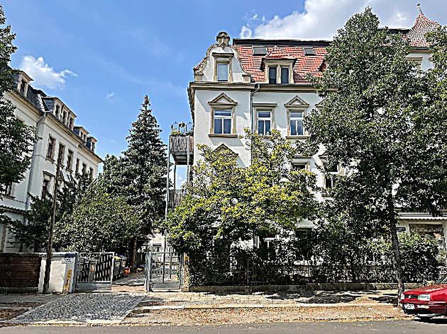 Property thumbnail 12