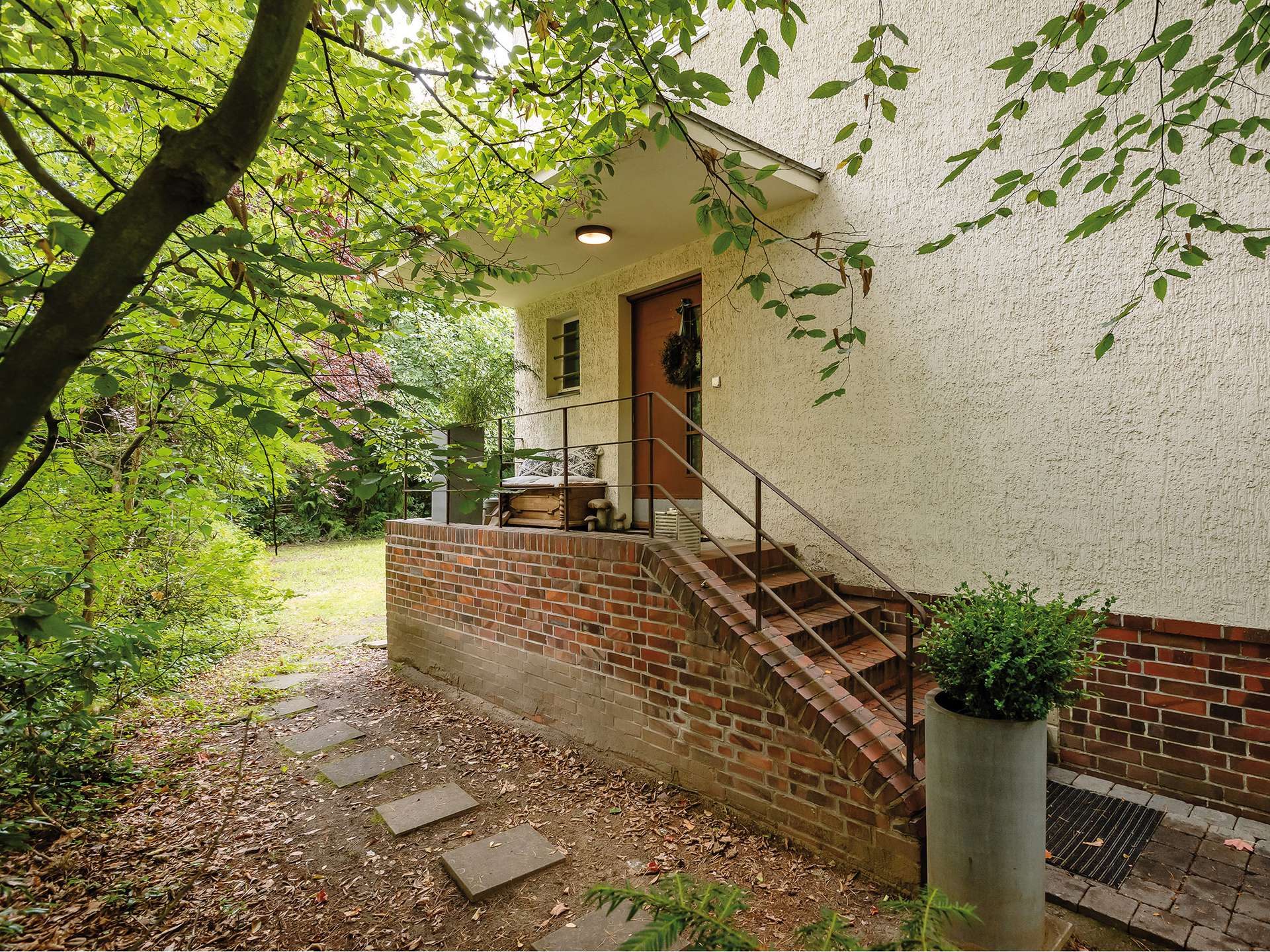 Property thumbnail 3