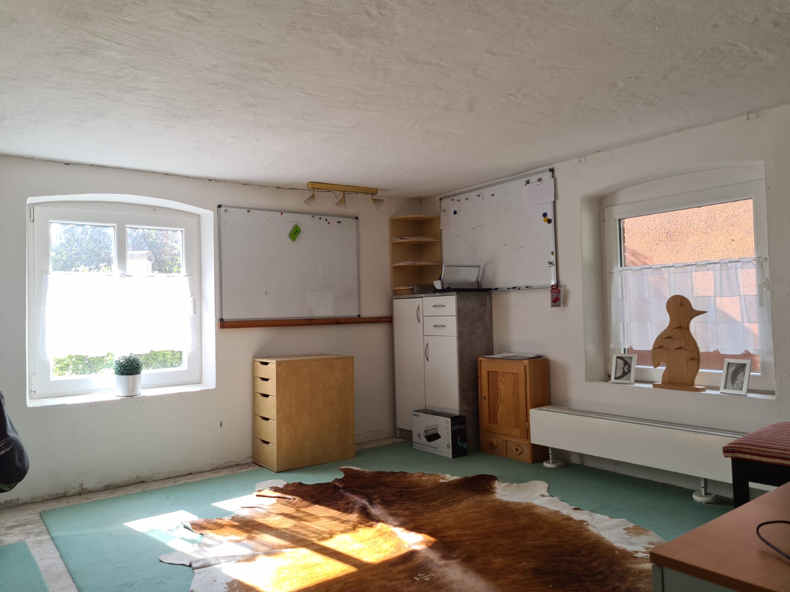 Wohnhaus mit Einliegerwohnung und viel Nutzfläche auf 3.300 m² / Gemeinde Jade – Jade – Vorschaubild 9