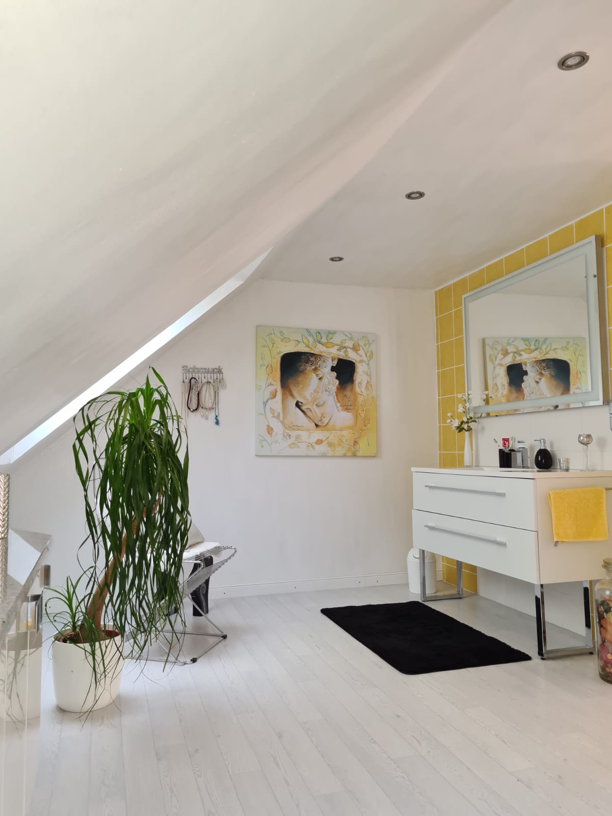 Wohnhaus mit Einliegerwohnung und viel Nutzfläche auf 3.300 m² / Gemeinde Jade – Jade – Vorschaubild 24