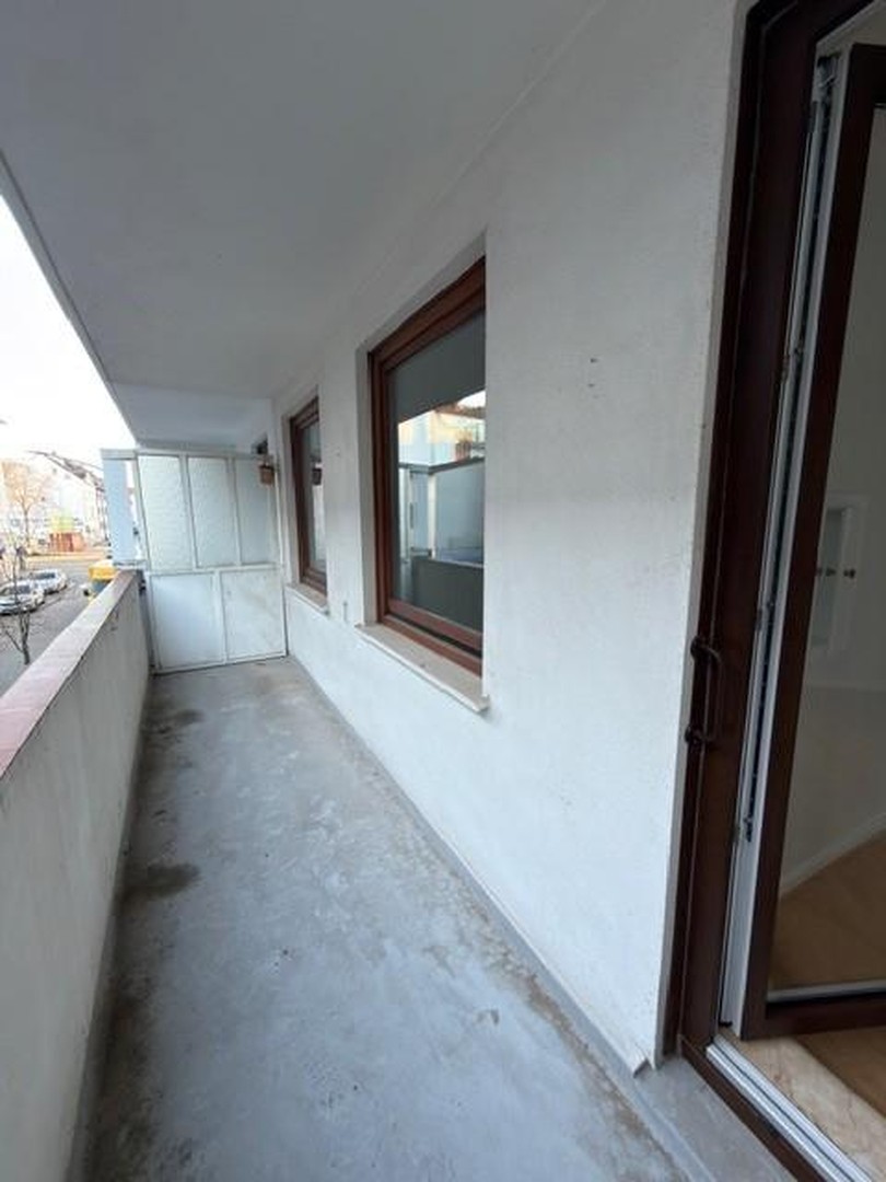 Property thumbnail 8