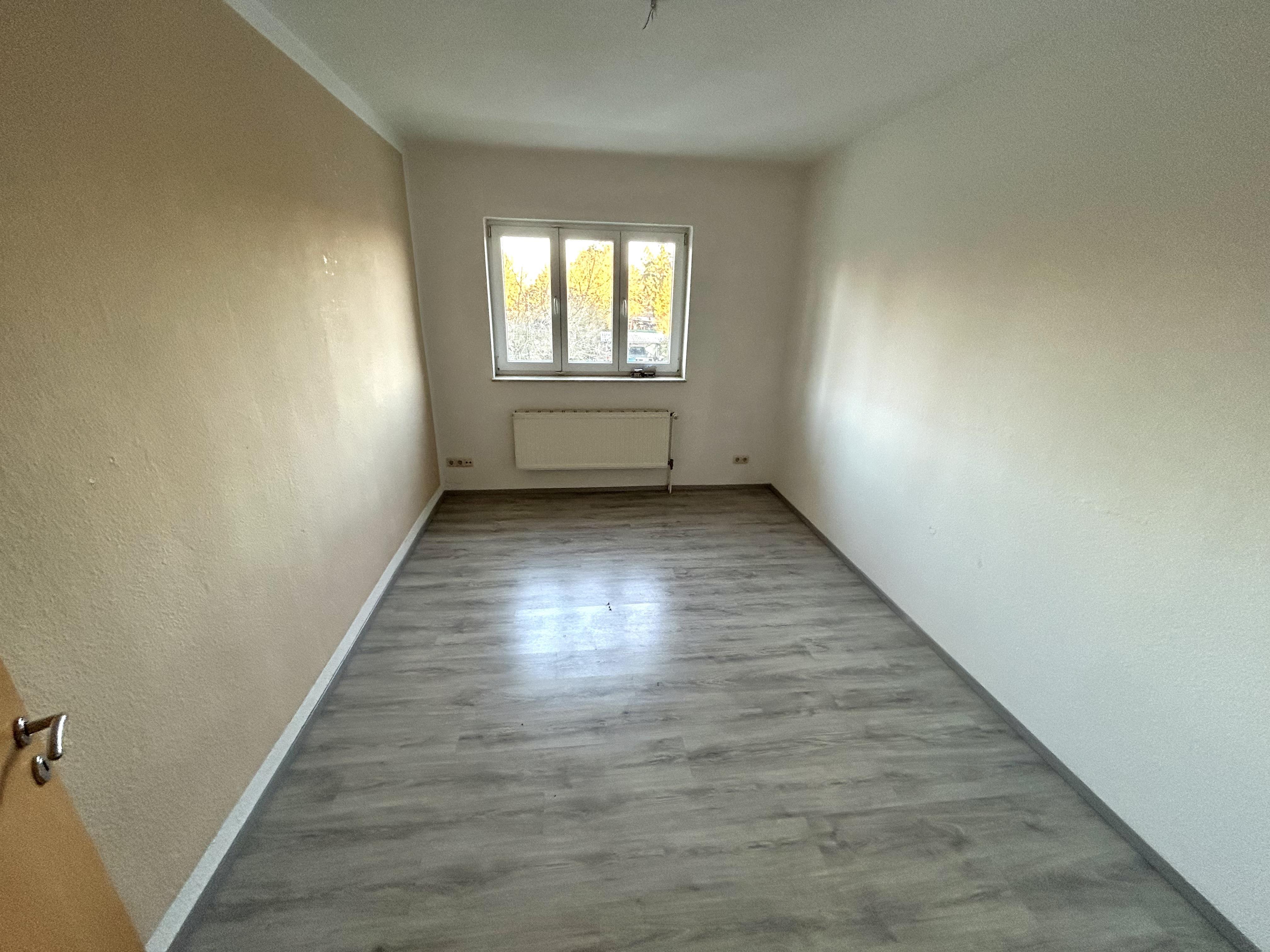 Charmante 2-Raum-Wohnung mit Blick ins Grüne – Magdeburg – Vorschaubild 13