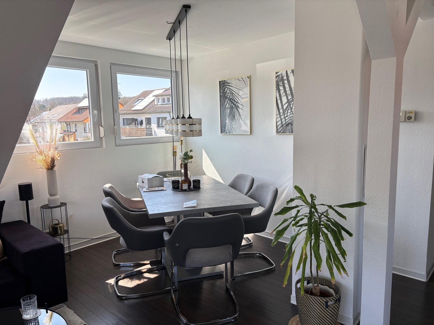 Schöne und helle 2,5 Zimmerwohnung in traumhafter Lage, provfrei!