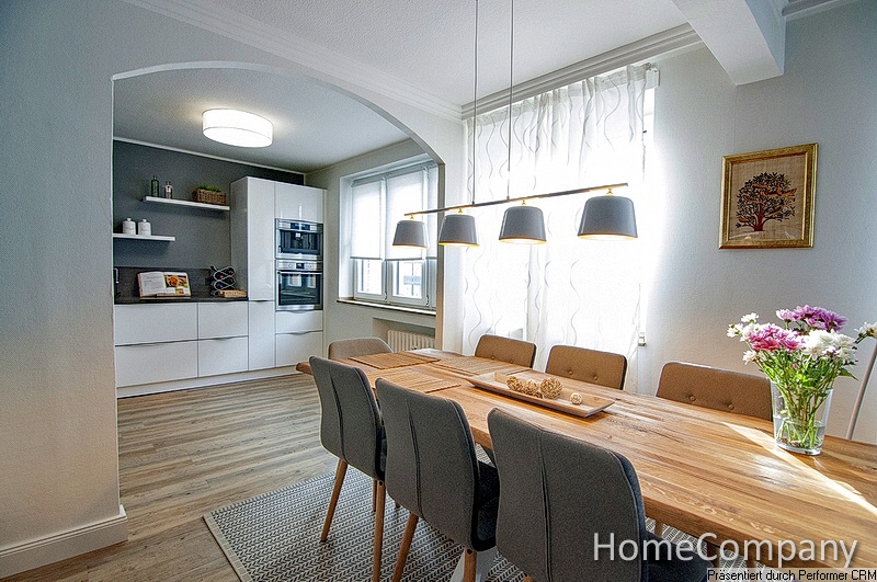 Hell und freundliche Wohnung mit Balkon und 2 Bädern in Düsseldorf Unterbilk