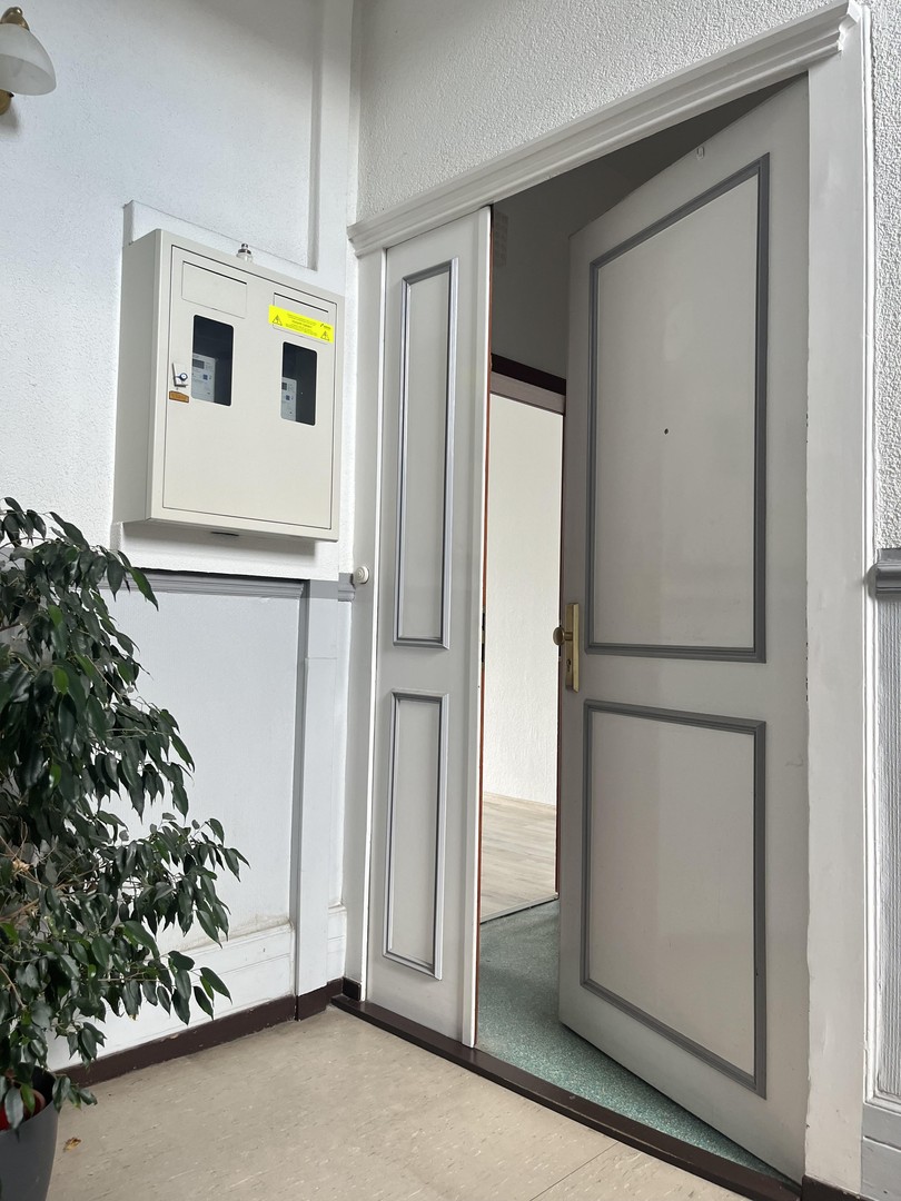 Property thumbnail 2