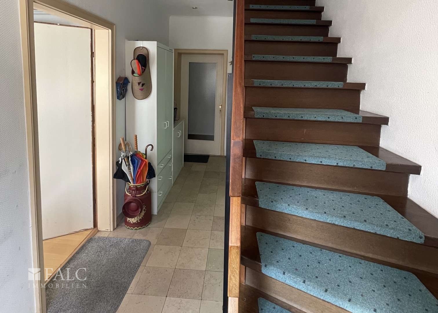 Zweifamilienhaus mit Halle, Werkstatt und Garagen – Mandelbachtal – Vorschaubild 8