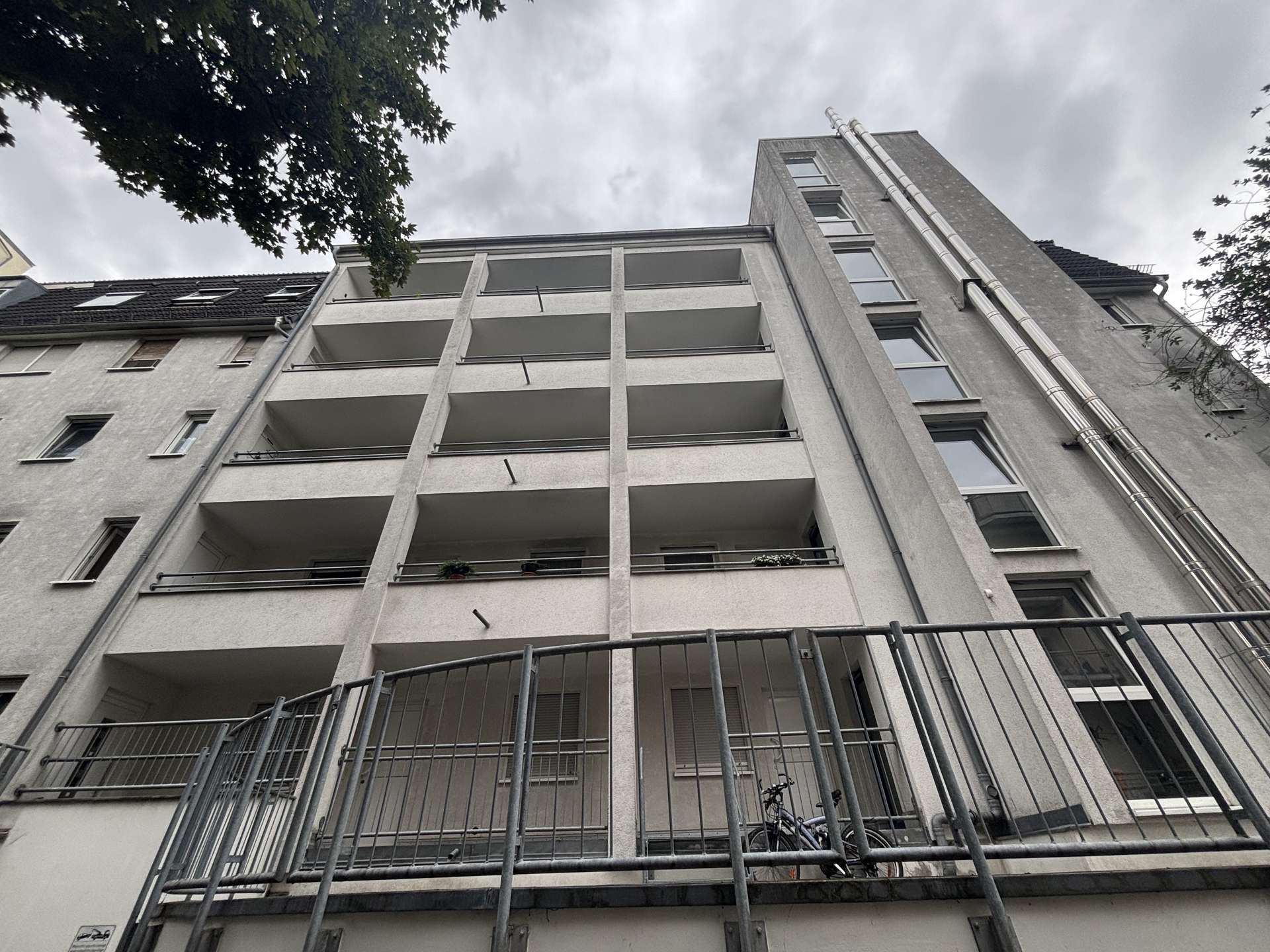 Property thumbnail 2