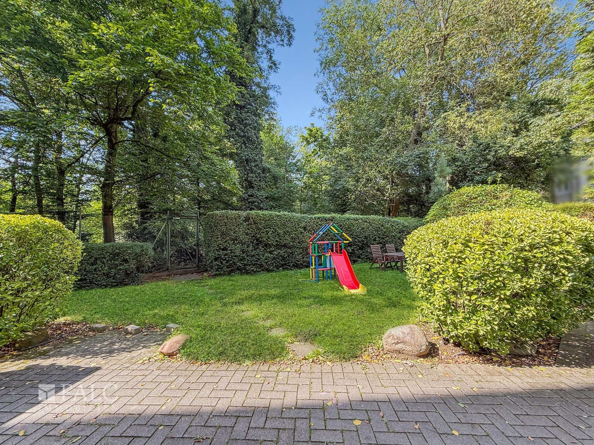 Property thumbnail 12