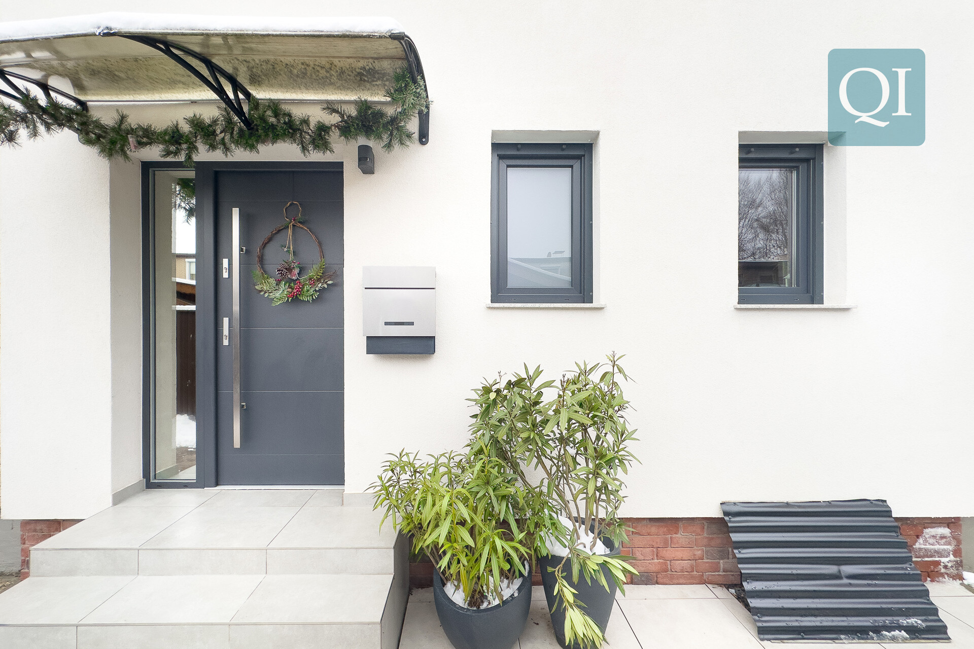QI: Modernes 4 - Zimmer Reihenhaus - sofort einziehen & wohlfühlen in ruhiger Wohnlage – Hannover / Mittelfeld – Bild 1 von 13
