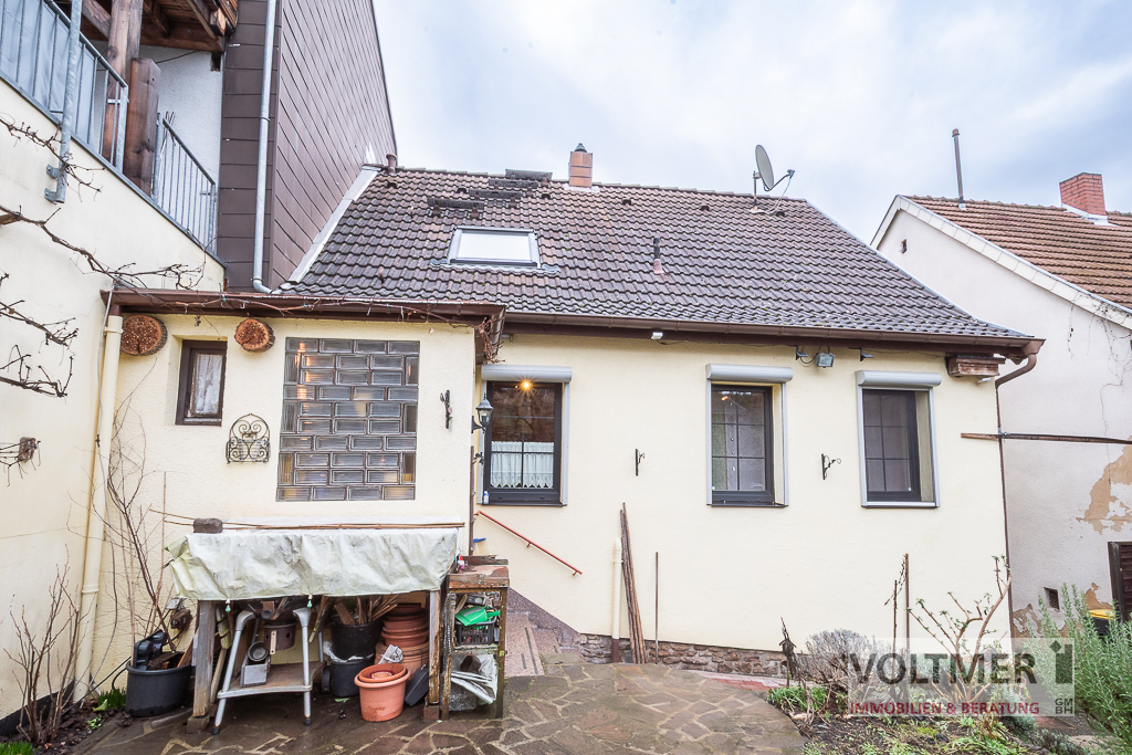 CHARME - Einfamilienhaus mit Terrasse und Garten in Saarbrücken-Herrensohr! – Saarbrücken / Herrensohr – Vorschaubild 10