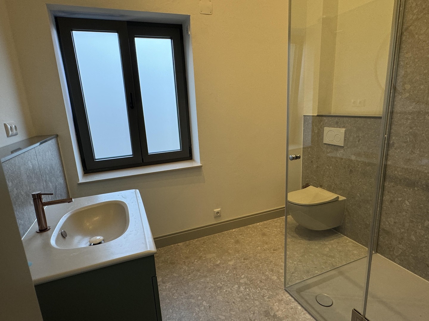 Property thumbnail 11