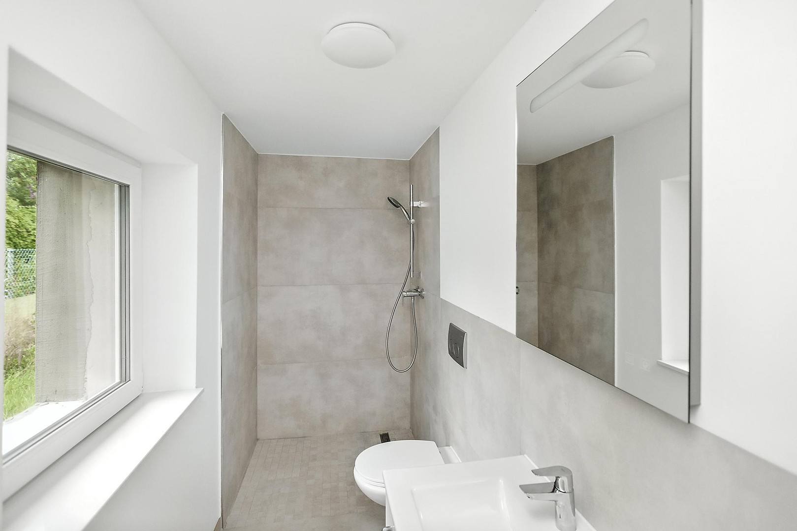 Property thumbnail 6