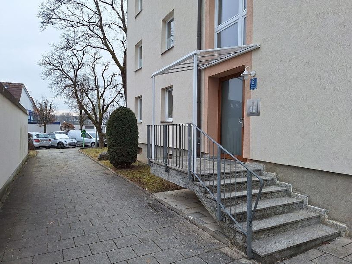 Property thumbnail 2