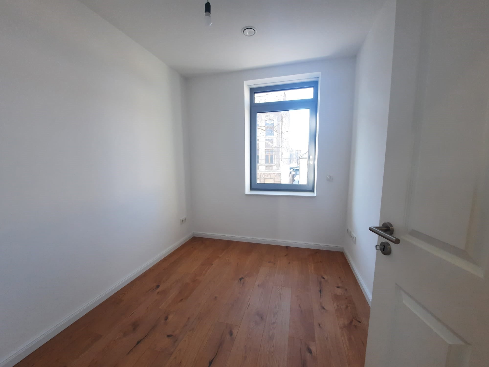 Elbnahe 3-Raum-Wohnung mit Balkon und viel Tageslicht – Magdeburg – Vorschaubild 8